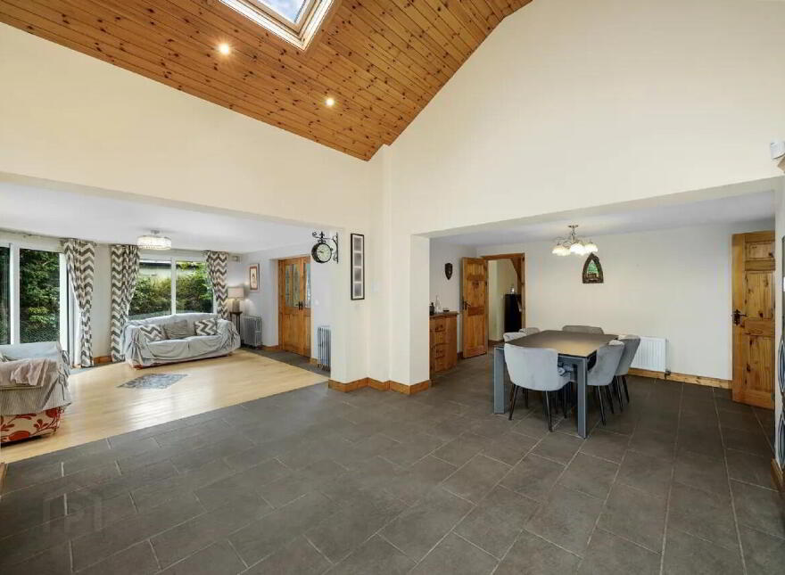 St. Killians Park, Mullagh, A82CD39