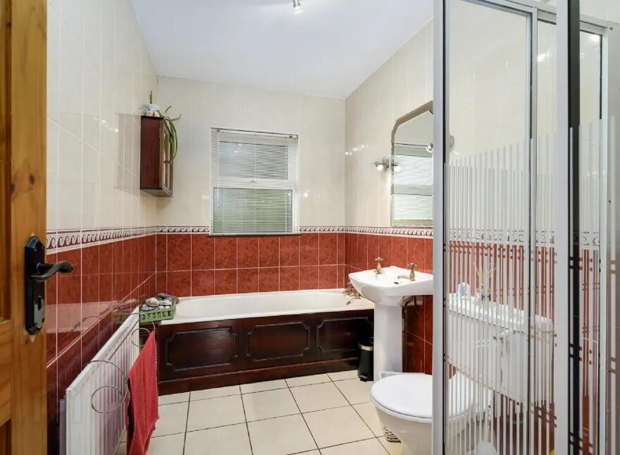 St. Killians Park, Mullagh, A82CD39