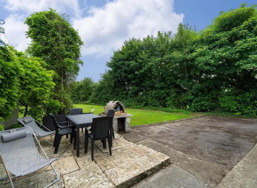 St. Killians Park, Mullagh, A82CD39