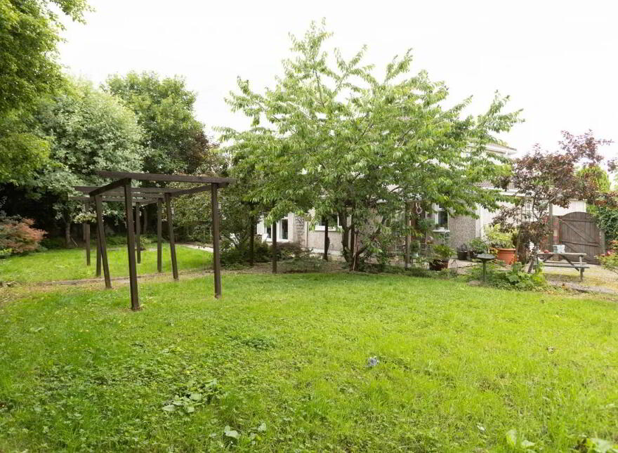 37 The Crescent, Lakepoint, Mullingar, N91C5H9