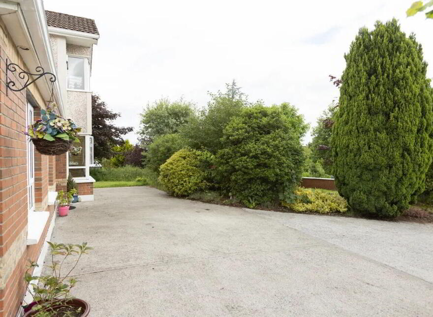 37 The Crescent, Lakepoint, Mullingar, N91C5H9