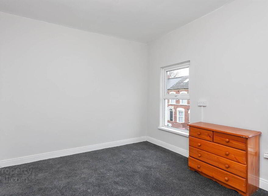 17 Cairo Street, Belfast, BT7 1QS