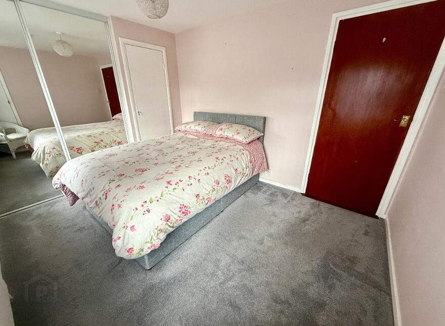 34 Erne Gardens, Irish Street, Londonderry, BT47 2HQ