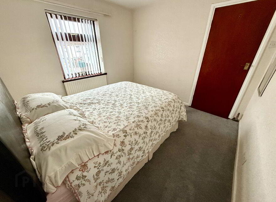 34 Erne Gardens, Irish Street, Londonderry, BT47 2HQ
