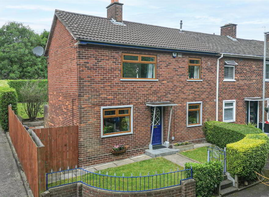 42 Parkmount Terrace, Belfast, BT15 4GQ photo