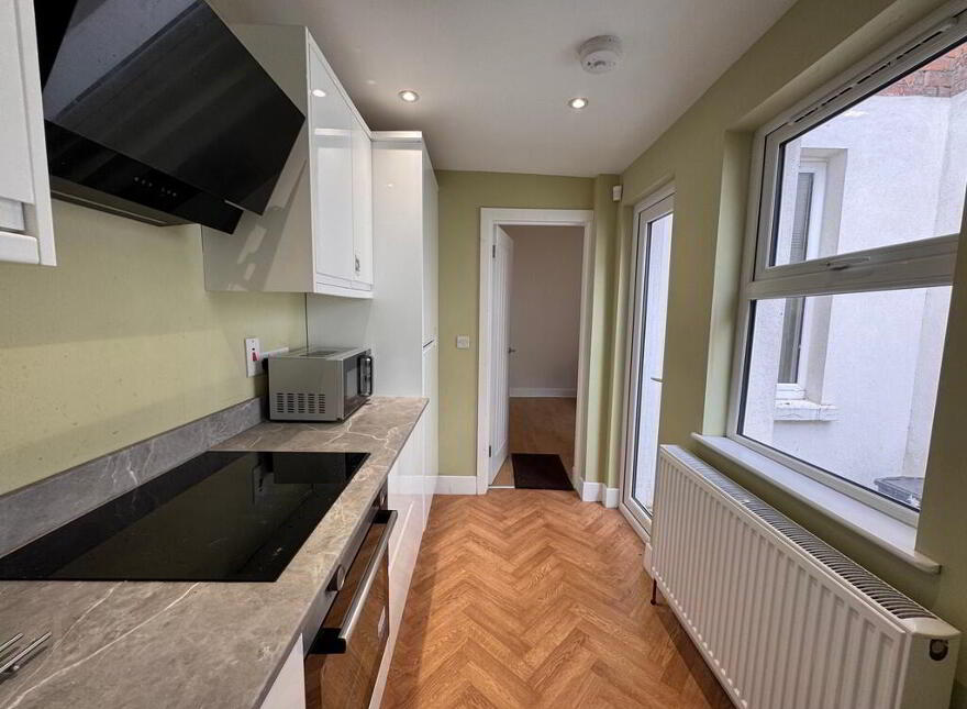 17 Rochester Street, Belfast, BT6 8EU