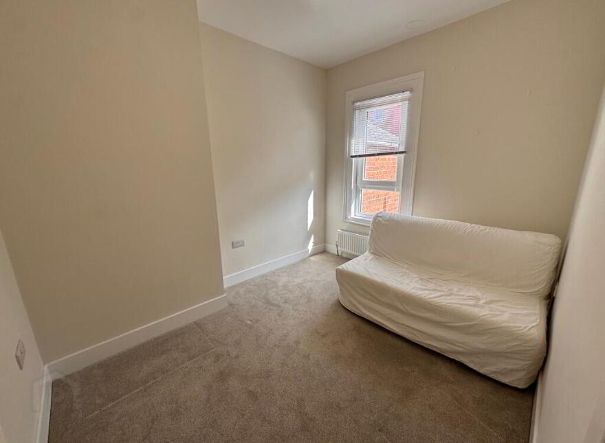 17 Rochester Street, Belfast, BT6 8EU
