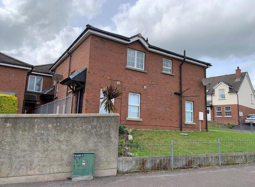 12 Larksborough Avenue, Newtownards, BT23 8SU photo