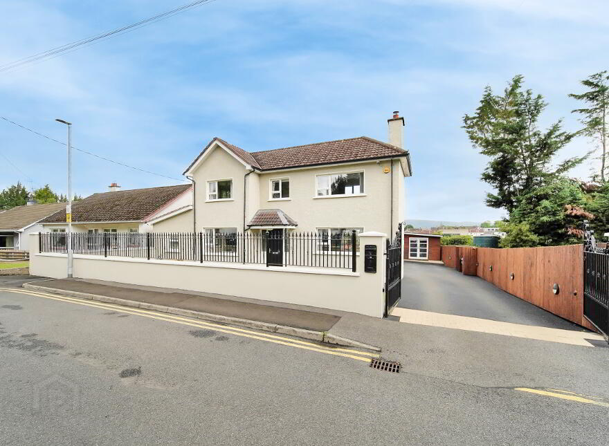 18 Central Avenue, Cookstown, BT80 8AJ photo