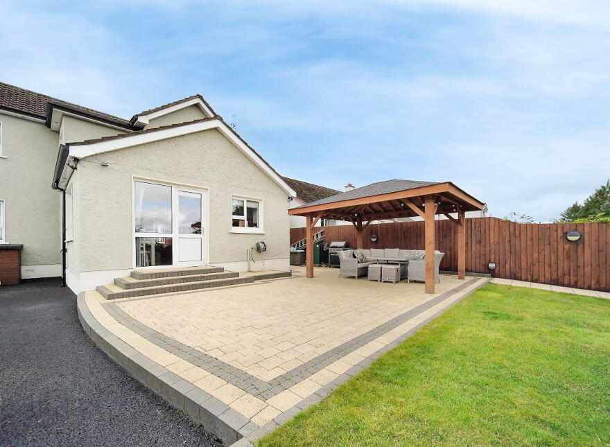 18 Central Avenue, Cookstown, BT80 8AJ