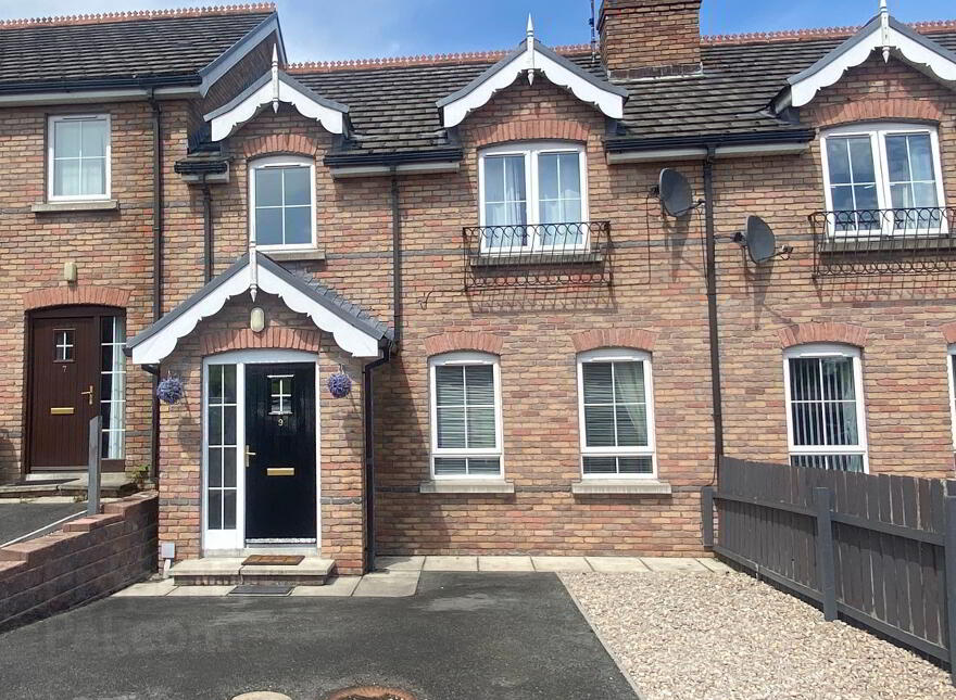 9 Linenfields, Banbridge, BT32 4RX photo
