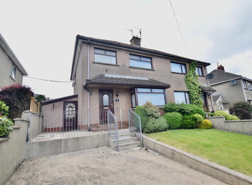 42 Windsor Crescent, Cookstown, BT80 8EZ photo