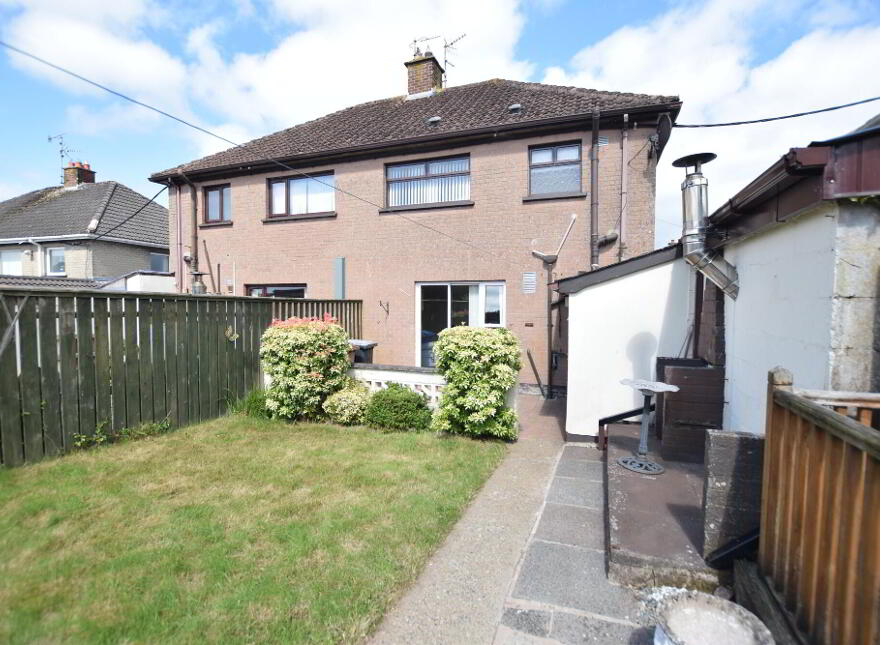 42 Windsor Crescent, Cookstown, BT80 8EZ