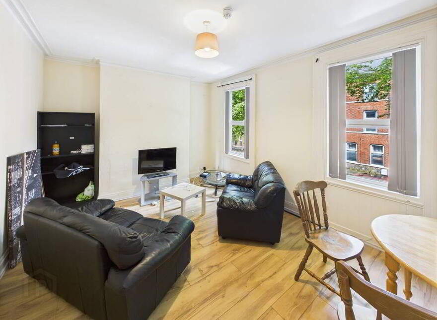 Apartment 2 9 Wolseley Street, Belfast, BT7 1LG