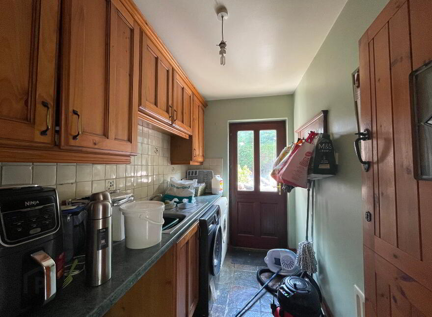 3 Lonsdale Court, Shore Road, Newtownabbey, BT37 0FA