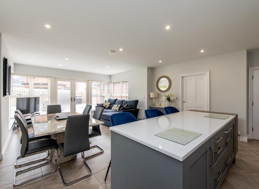 10 Oakfield Park Drive, Jordanstown, Newtownabbey, BT37 0HR