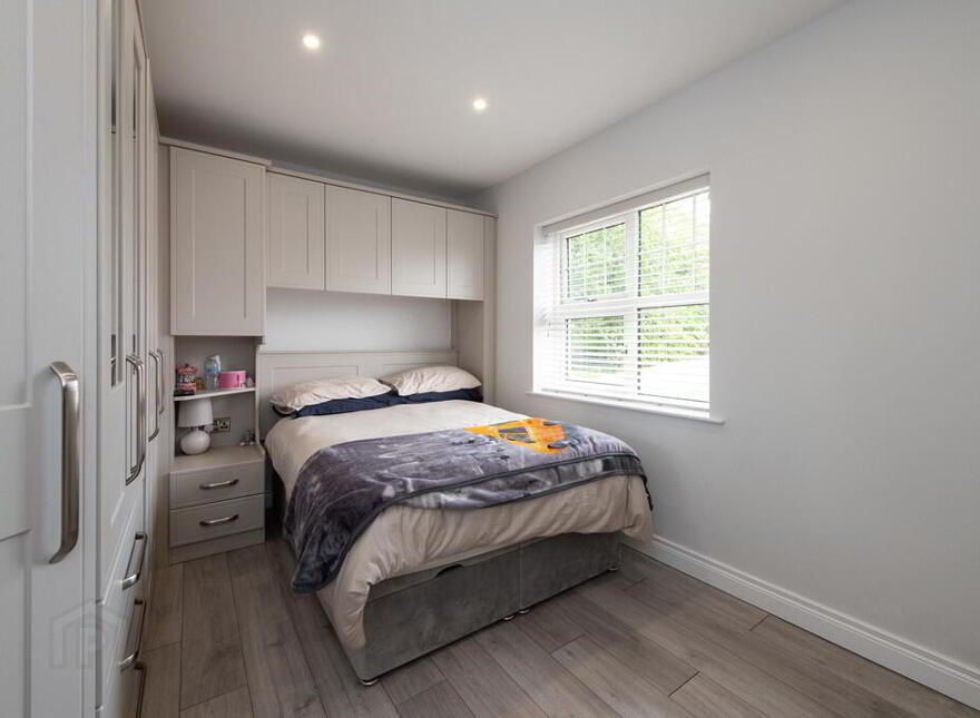 10 Oakfield Park Drive, Jordanstown, Newtownabbey, BT37 0HR
