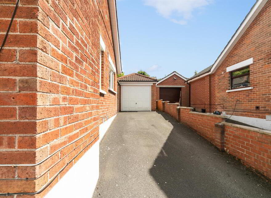 9 Glencregagh Park, Upper Knockbreda Road, Belfast, BT6 0NS