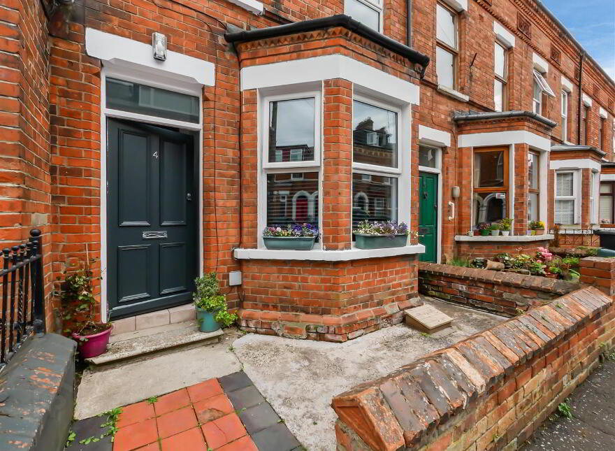 4 Rushfield Avenue, Ormeau Road, Belfast, BT7 3FP