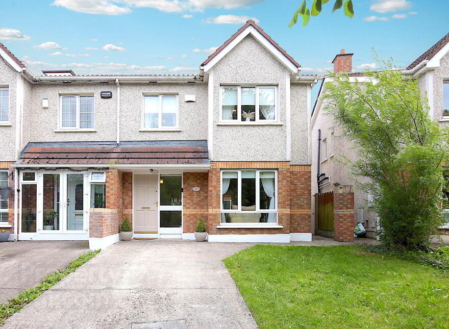 11 Manorfields Crescent, Clonee, Dublin, D15Y7C5 photo