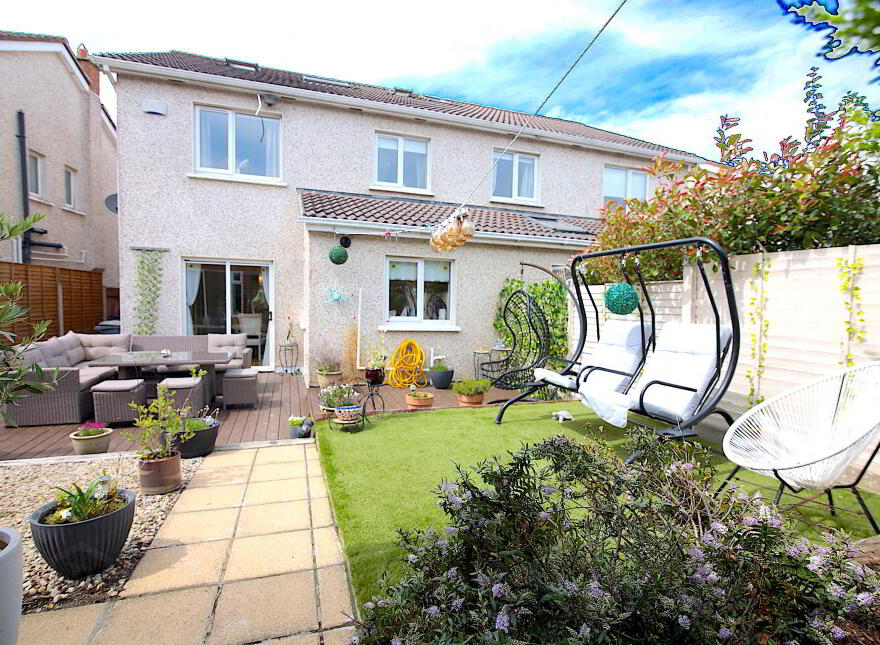 11 Manorfields Crescent, Clonee, Dublin, D15Y7C5