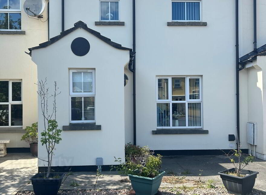 10 Rodgers Bay, Carrickfergus, BT38 8GG photo