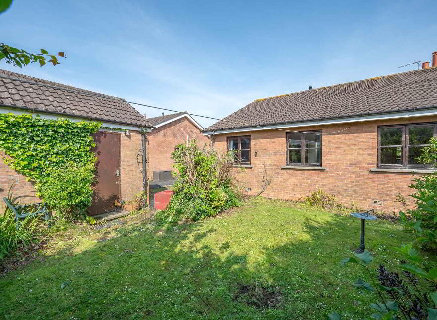 8 Erindee Gardens, Donaghadee, BT21 0NT