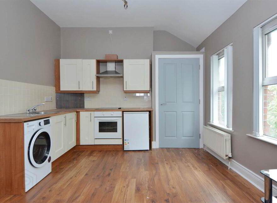 5 One Bedroom Apartments @, 65 Ulsterville Avenue, Belfast, BT9 7AT