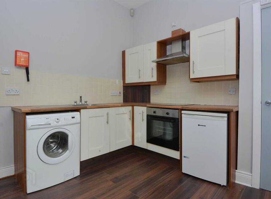 5 One Bedroom Apartments @, 65 Ulsterville Avenue, Belfast, BT9 7AT