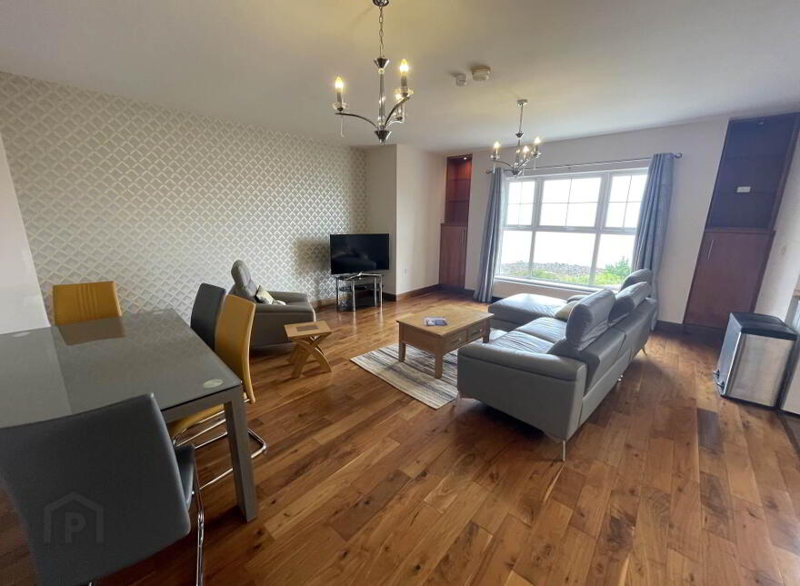 Apt 4, Glencairn, Glenarm Road, Larne, BT40 1EE