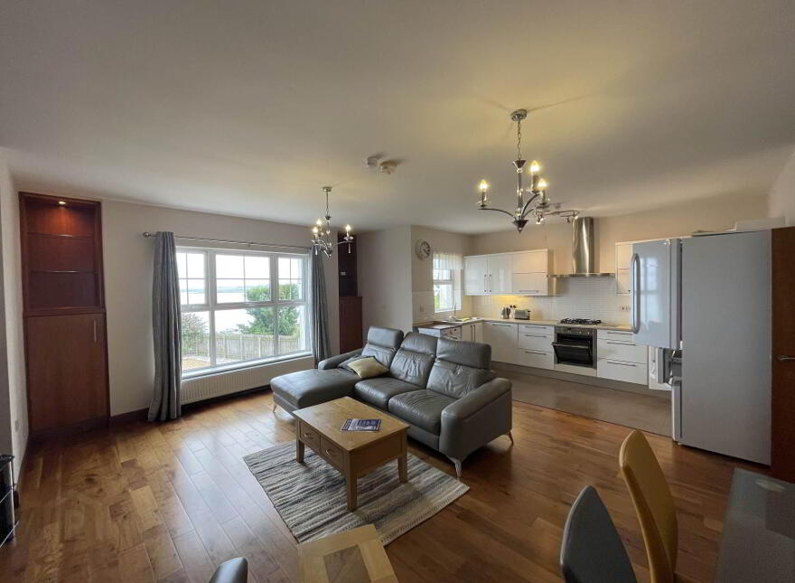 Apt 4, Glencairn, Glenarm Road, Larne, BT40 1EE