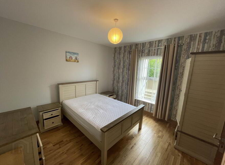 Apt 4, Glencairn, Glenarm Road, Larne, BT40 1EE