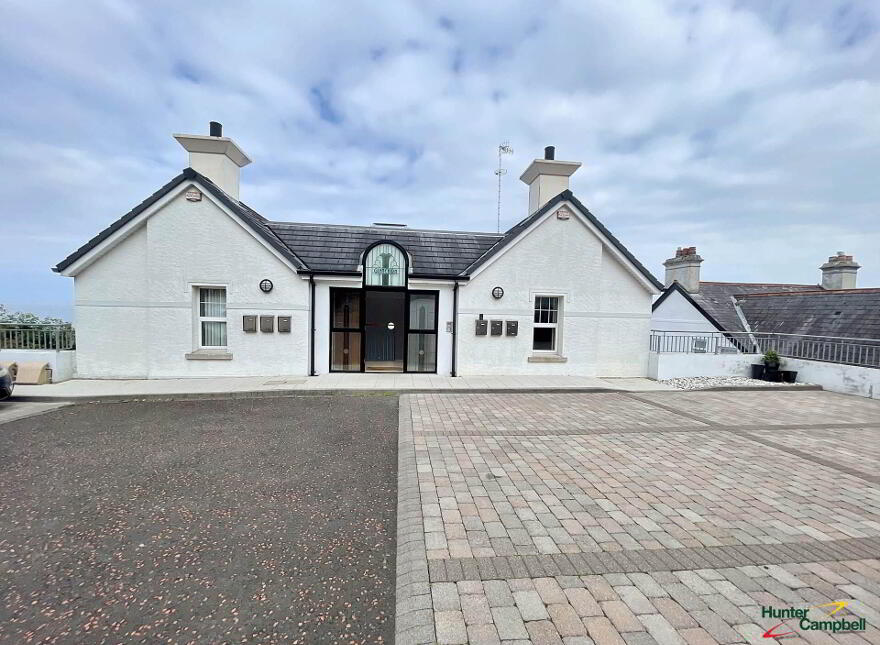 Apt 4, Glencairn, Glenarm Road, Larne, BT40 1EE