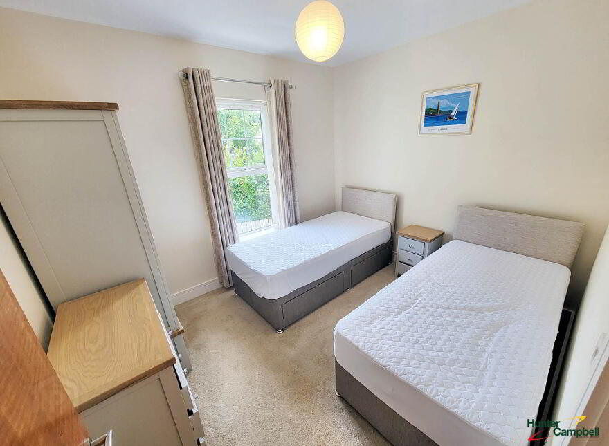 Apt 4, Glencairn, Glenarm Road, Larne, BT40 1EE