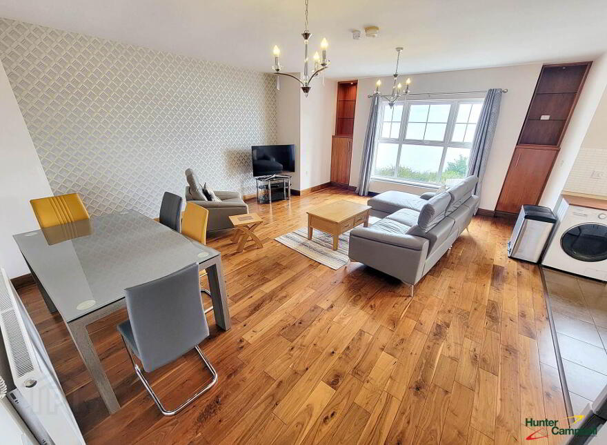 Apt 4, Glencairn, Glenarm Road, Larne, BT40 1EE