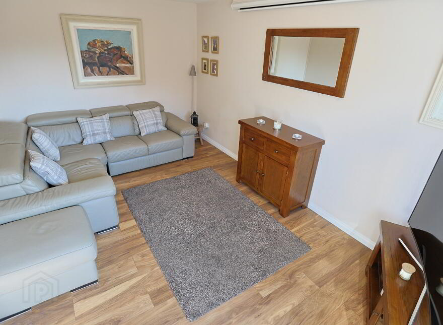 47 Holly Hill, Dollingstown, Craigavon, BT66 7UB