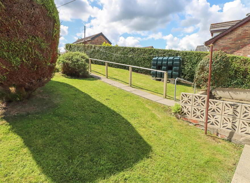 68 Galway Park, Dundonald, Belfast, BT16 2AN
