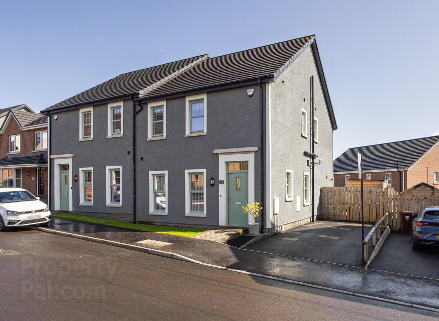 15 Belmont Hall Way, Antrim, BT41 1FA photo