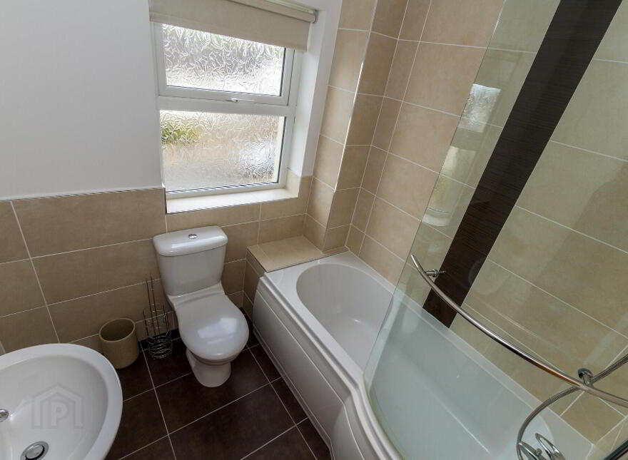 46 Todd's Hill Park **, 3 MONTH LEASE Opportunity**, Saintfield, BT24 7FB