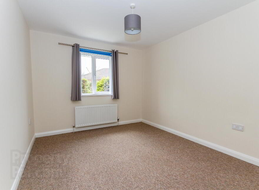 46 Todd's Hill Park **, 3 MONTH LEASE Opportunity**, Saintfield, BT24 7FB