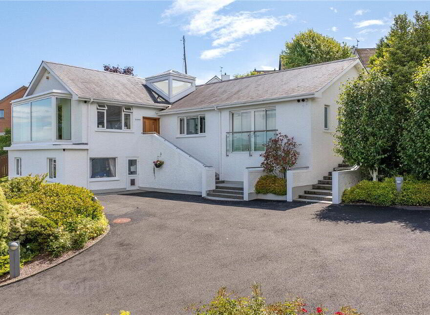 The White House, 24 Hawthorn Hill, Newry, BT35 8DE photo
