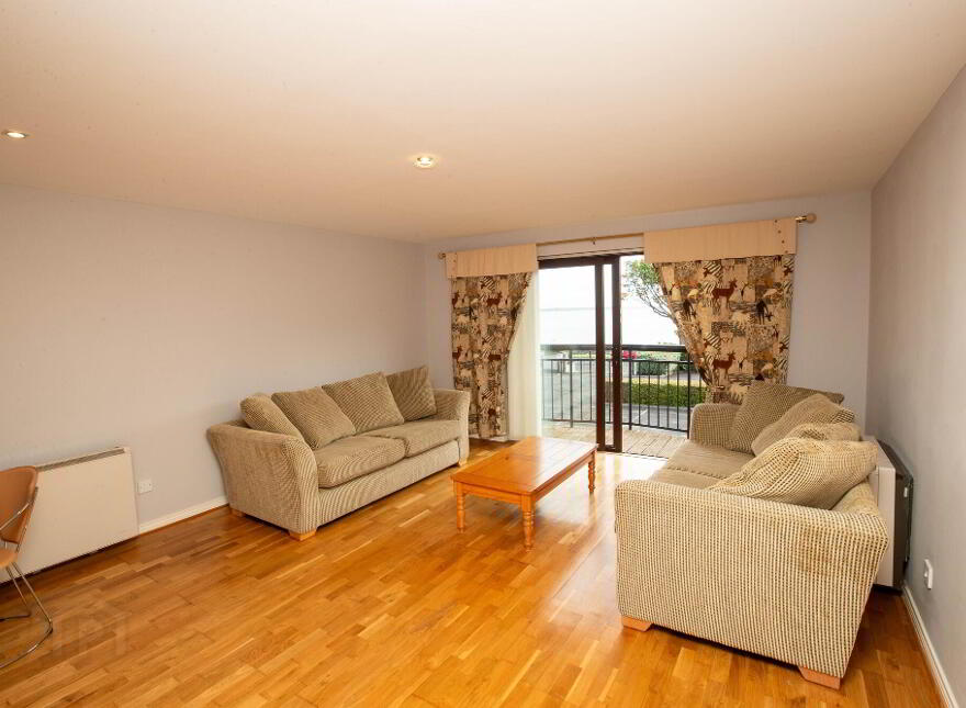 27 Edgewater, South Promenade, Newcastle, BT33 0EY