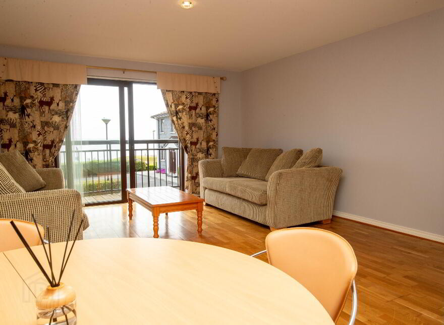 27 Edgewater, South Promenade, Newcastle, BT33 0EY