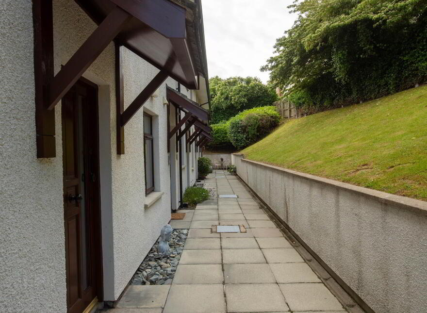 27 Edgewater, South Promenade, Newcastle, BT33 0EY