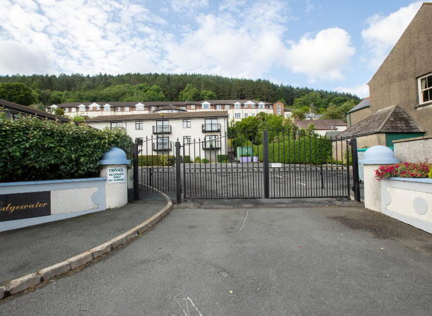 27 Edgewater, South Promenade, Newcastle, BT33 0EY