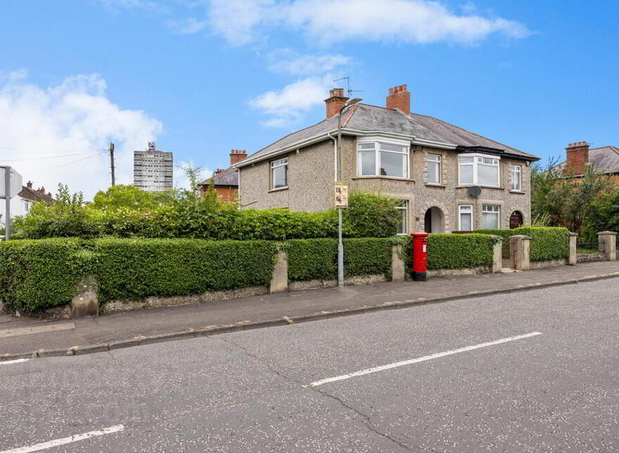 83 Locksley Park, Upper Lisburn Road, Belfast, BT10 0AS photo
