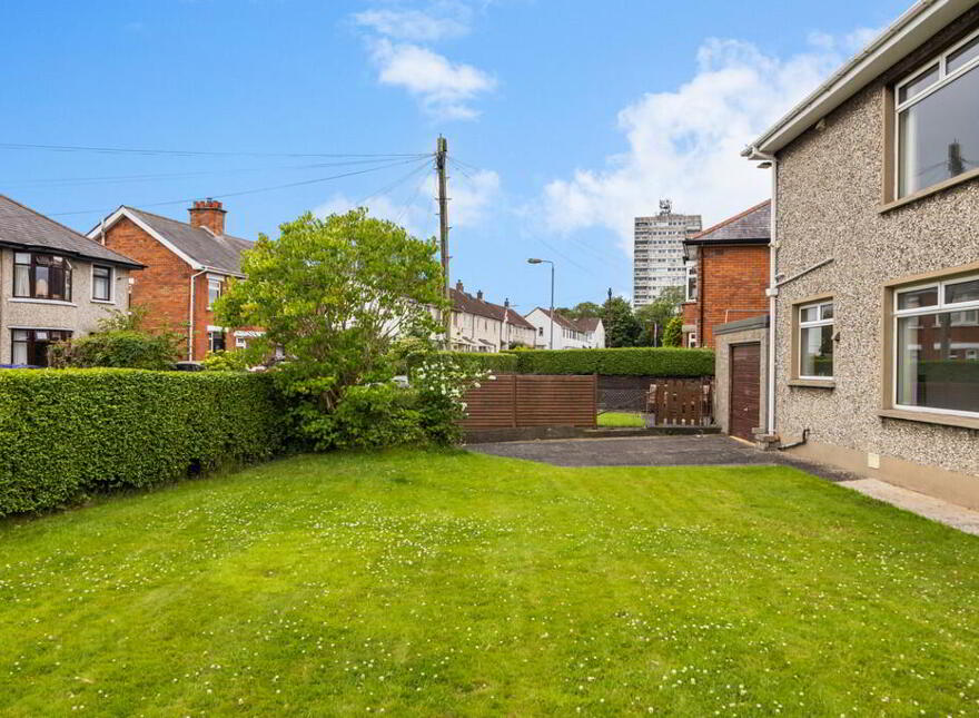 83 Locksley Park, Upper Lisburn Road, Belfast, BT10 0AS