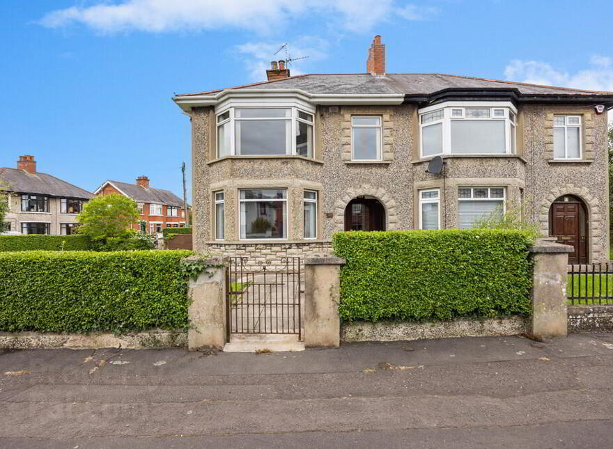 83 Locksley Park, Upper Lisburn Road, Belfast, BT10 0AS photo