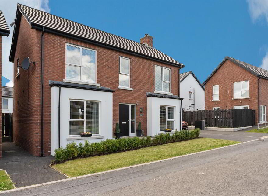 7 Balmoral Dale, Bangor, BT19 7XJ photo