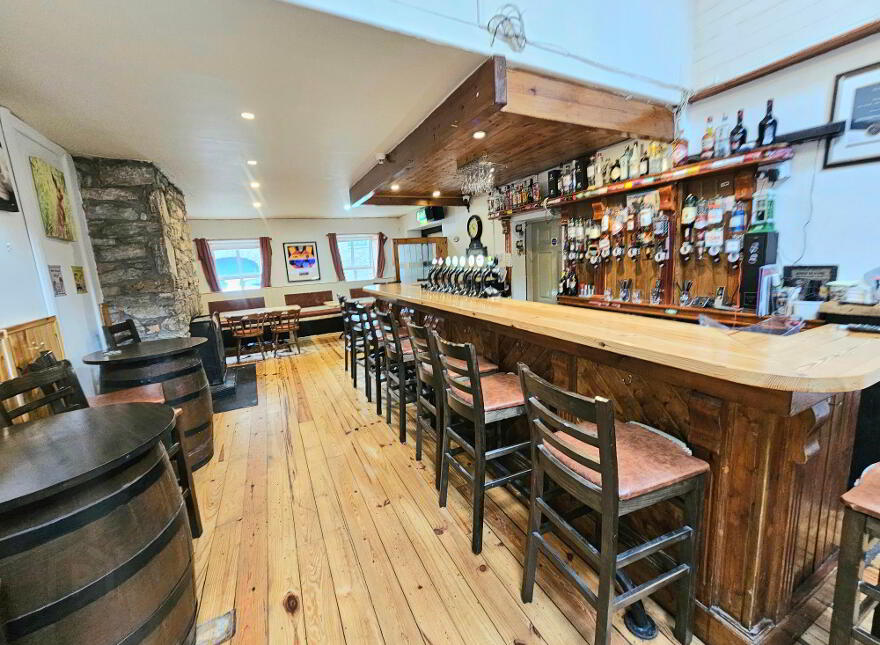 Hartys Bar And Restaurant, 9 Church St, Cloyne
